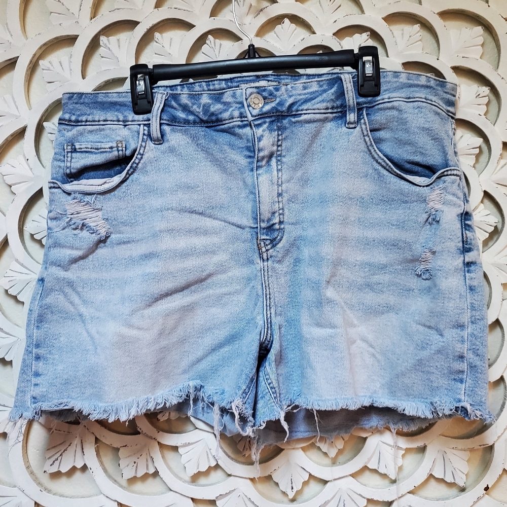Ava & Viv Distressed Light Blue Stretch Denim Shorts 20W